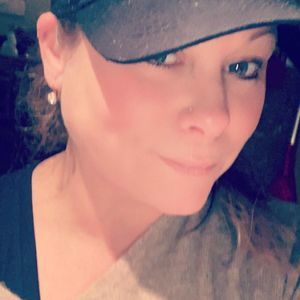 Meet your Posher, Edith